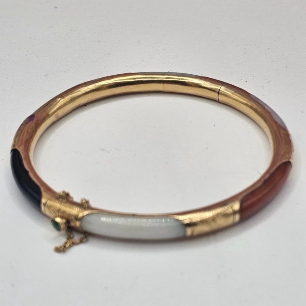 14k yellow Gold Jade and Carnelian Inlay Hinged Bangle Bracelet